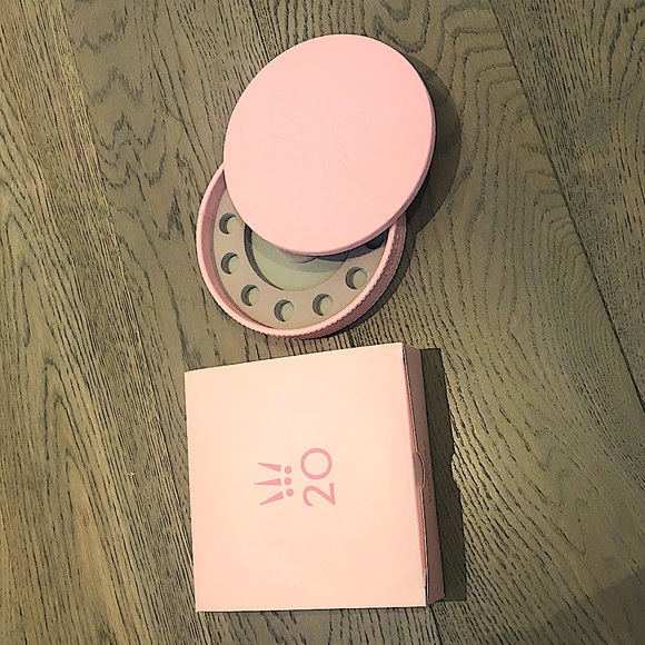 Pandora 20th Anniversary Jewelry Box! - Picture 5 of 8